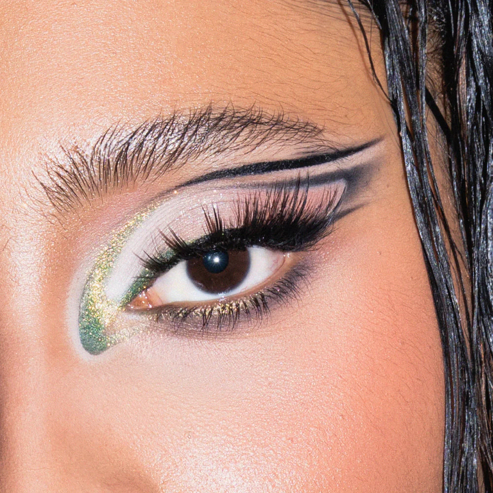 Paleta de sombras Atenea X Ferrazo: Discover your Editorial Side