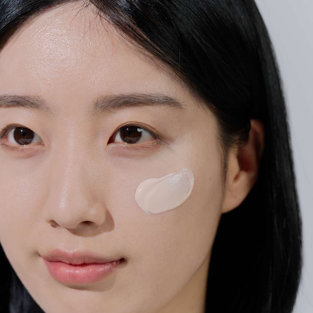 Protector solar aclarante Skin1004 Tone Brightening Tone-Up Sunscreen 50 ml