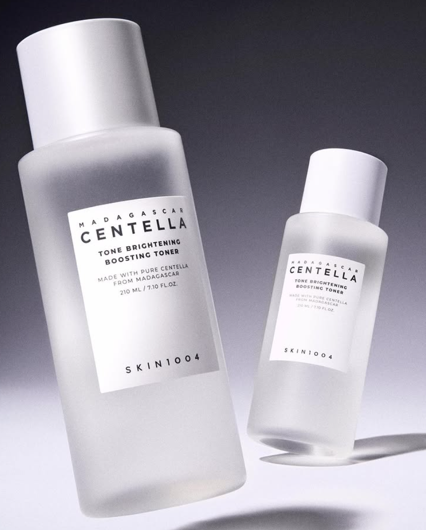 Tónico iluminador antimanchas Skin1004 Madagascar Centella Tone Brightening Boosting Toner 210 ml