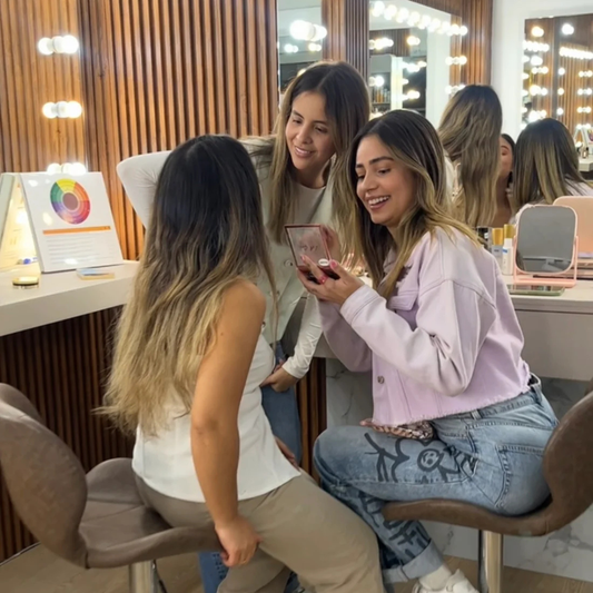 Taller de Automaquillaje con Amigas - Día + Noche Nivel II