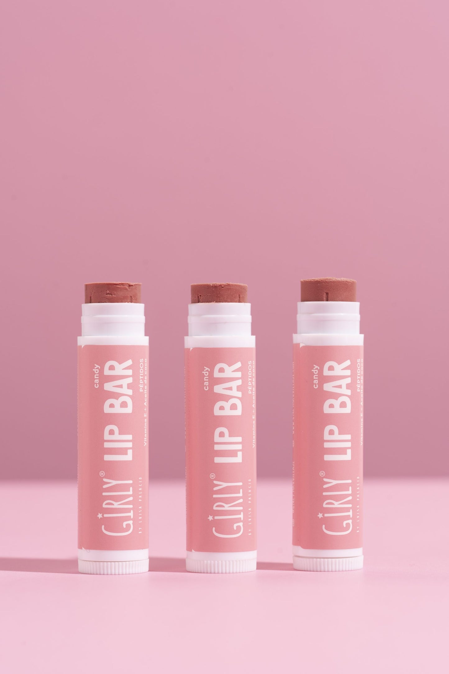 Lip Bar con Péptidos en Barra Girly