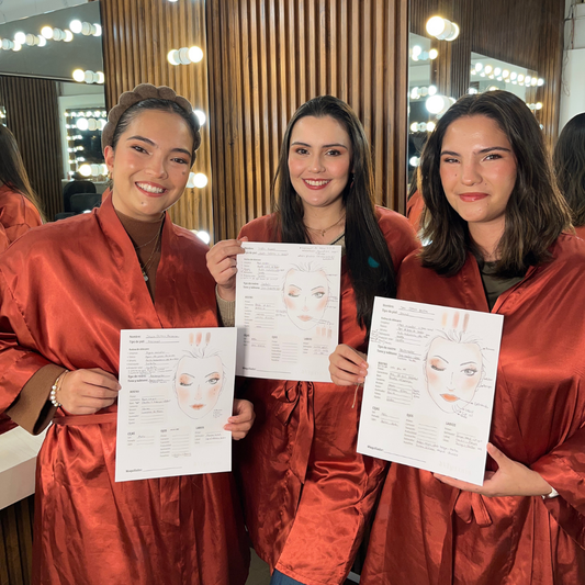 Taller de Automaquillaje con Amigas para el Día a Día - Nivel I