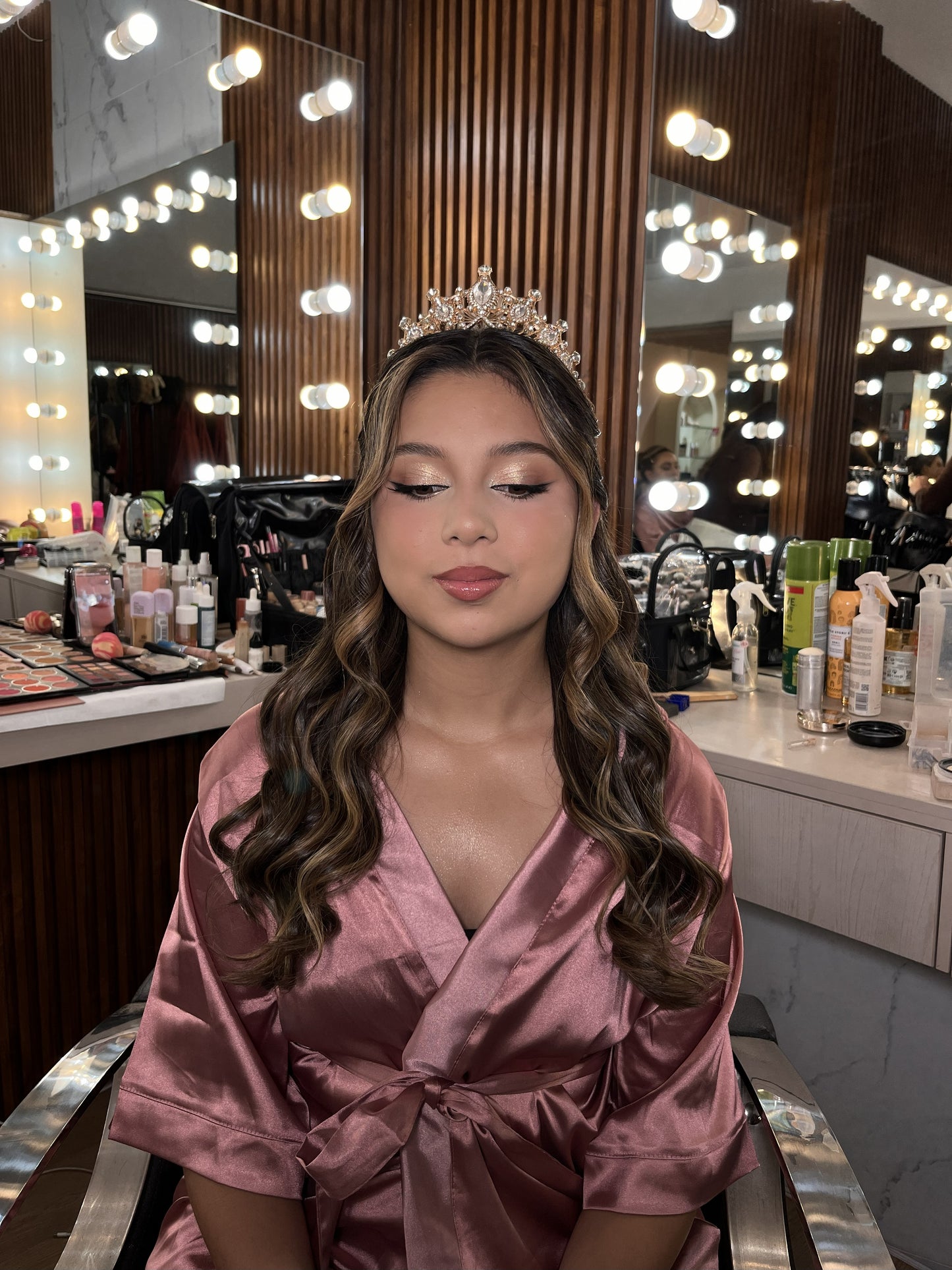 Plan Magic Glow - Maquillaje y Peinado de Quinceañera con Prueba