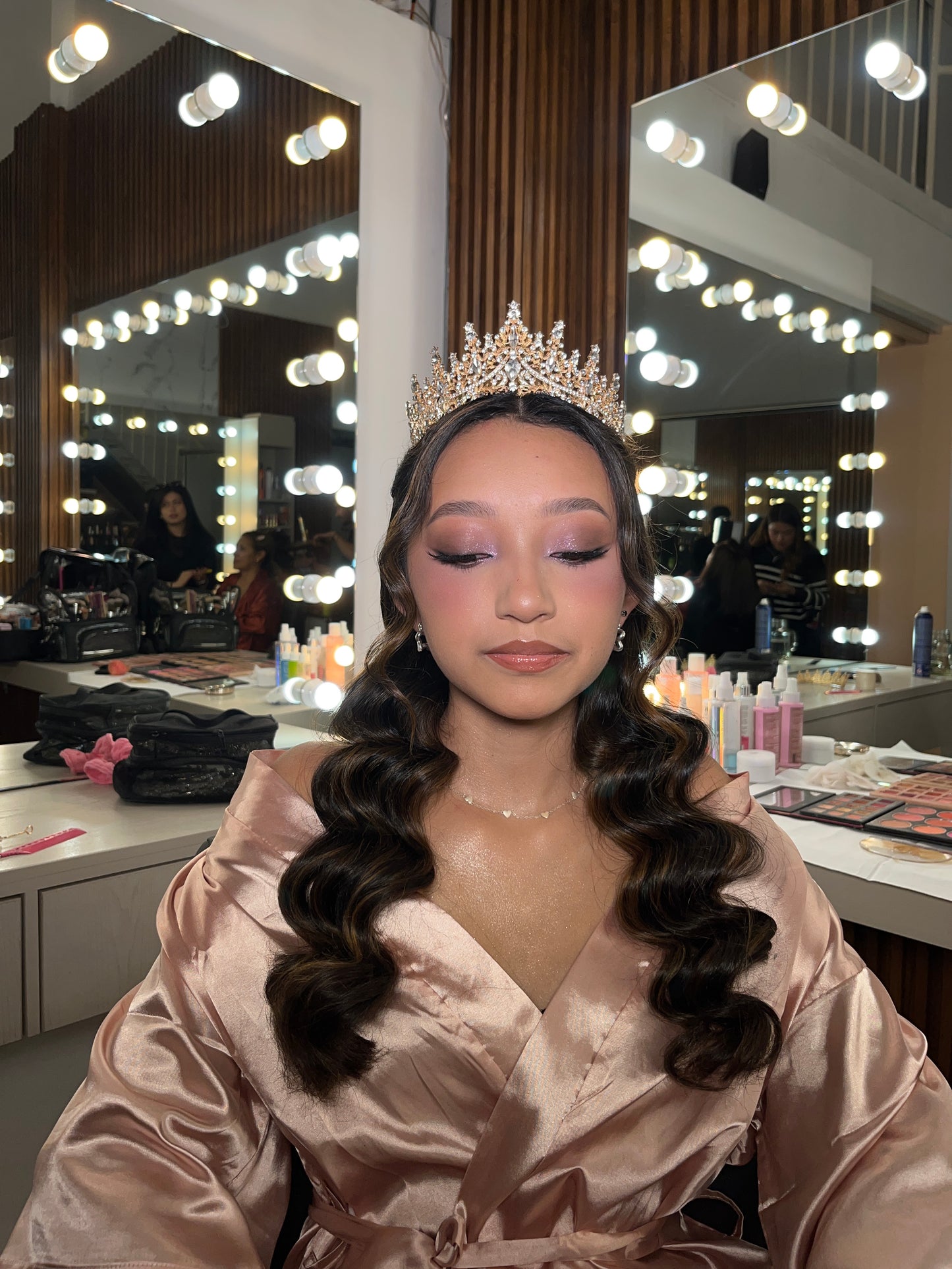 Plan Magic Glow - Maquillaje y Peinado de Quinceañera con Prueba