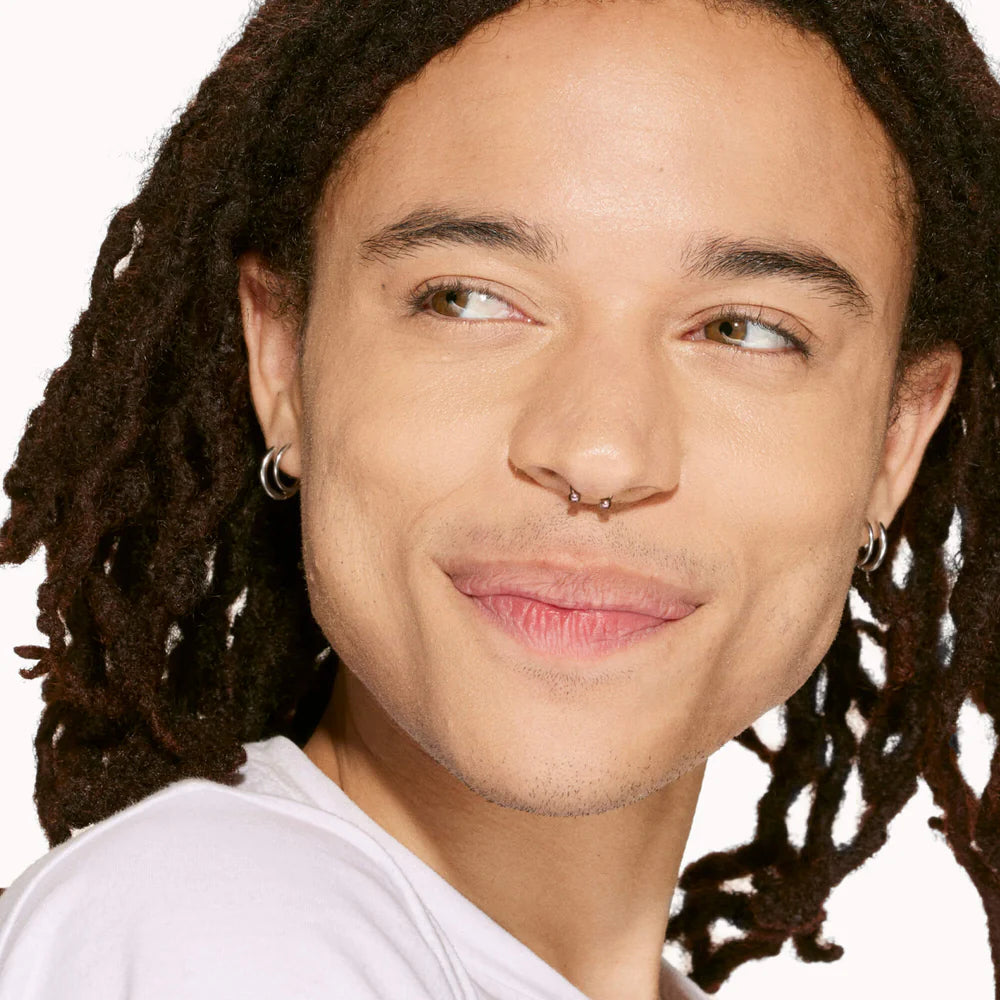 Corrector sérum hidratante de larga duración Tower 28 Swipe Hydrating Serum Concealer