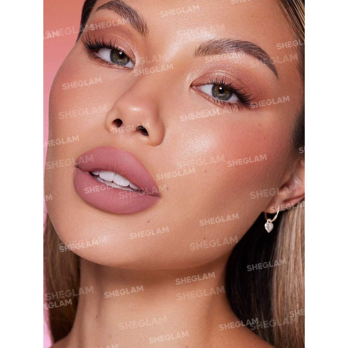 Labial mate de larga duración Sheglam Dynamatte Boom