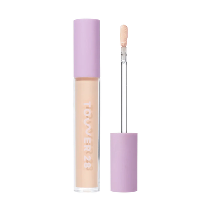 Corrector sérum hidratante de larga duración Tower 28 Swipe Hydrating Serum Concealer