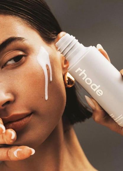 Glazing Milk Rhode Esencia facial