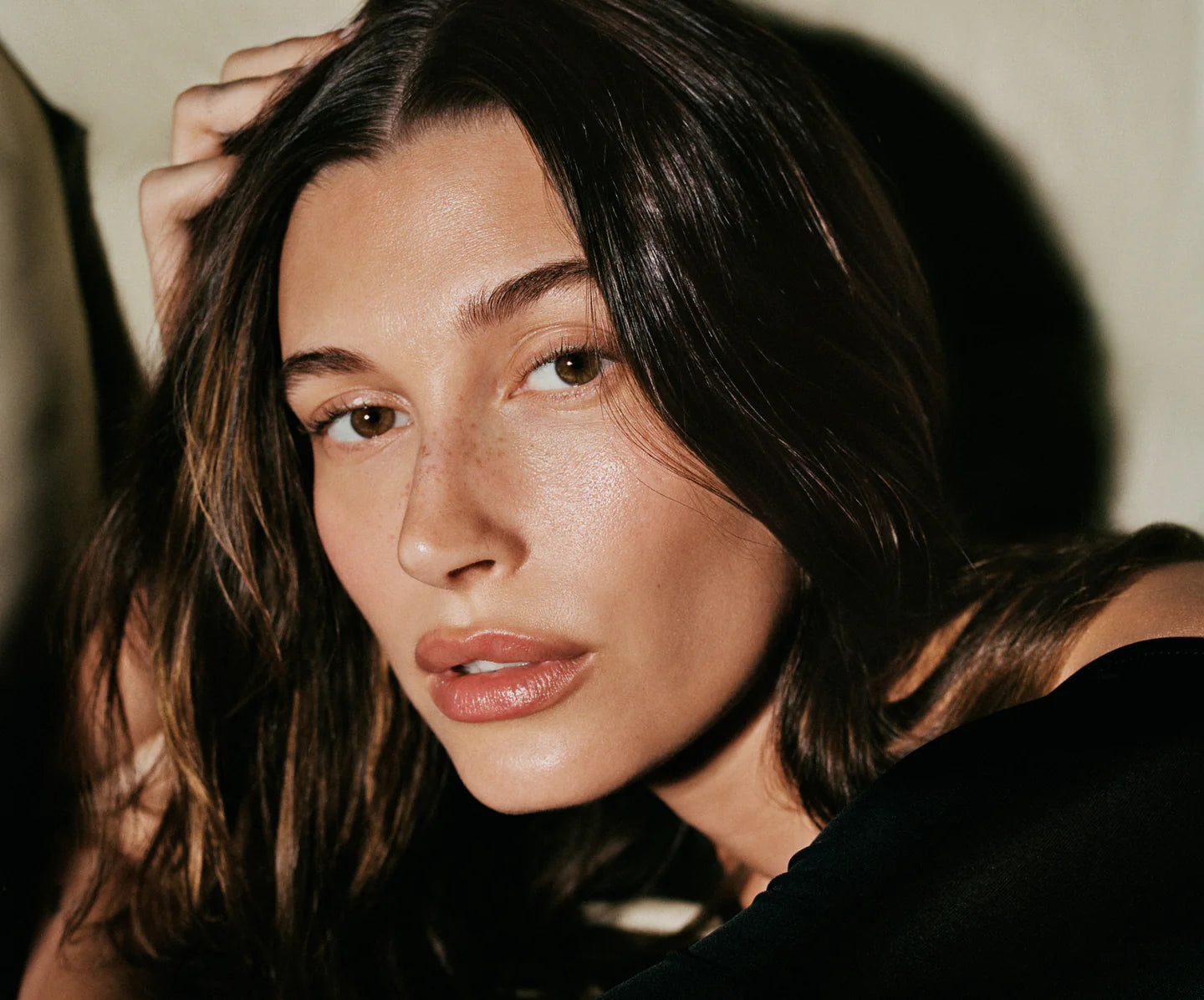 Esencia facial Rhode Glazing Milk