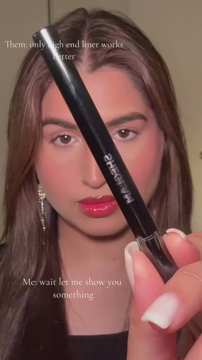 Delineador líquido negro a prueba de agua Sheglam Pro Precision Waterproof Liquid Eyeliner Black