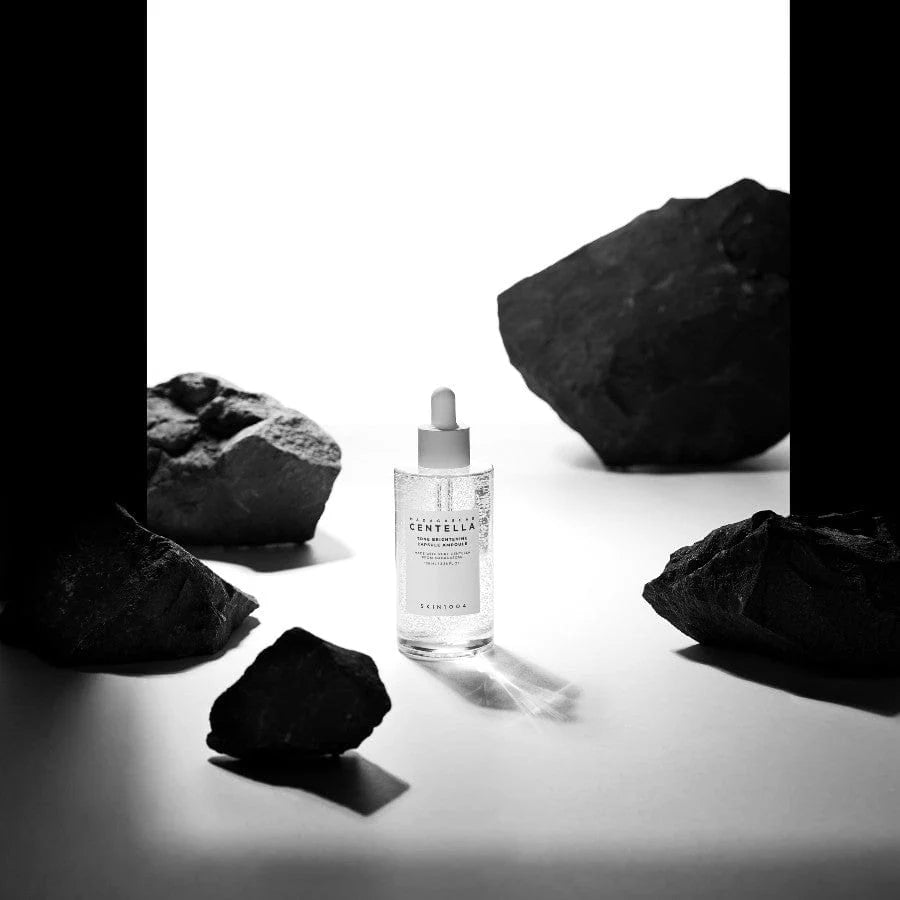 Ampolla despigmentante suave con cápsulas Skin1004 Madagascar Centella Tone Brightening 50mlml