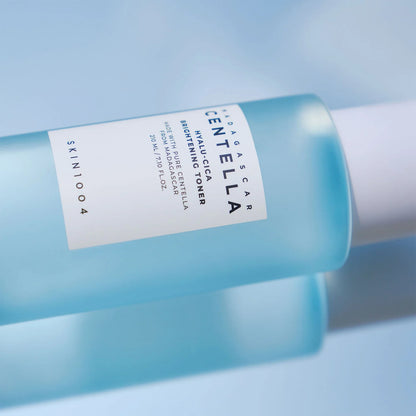 Tónico hidratante con Ácido Hialurónico Skin1004 Madagascar Centella Hyalu-Cica Brightening Toner 210ml